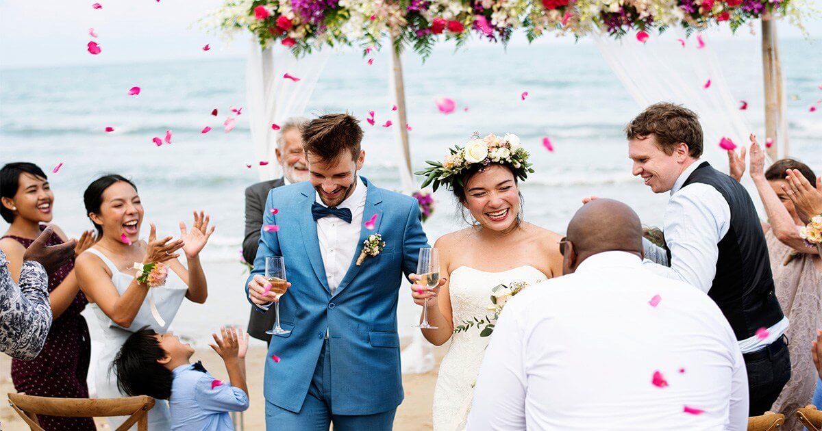 Beach Weddings: All-Inclusive Packages