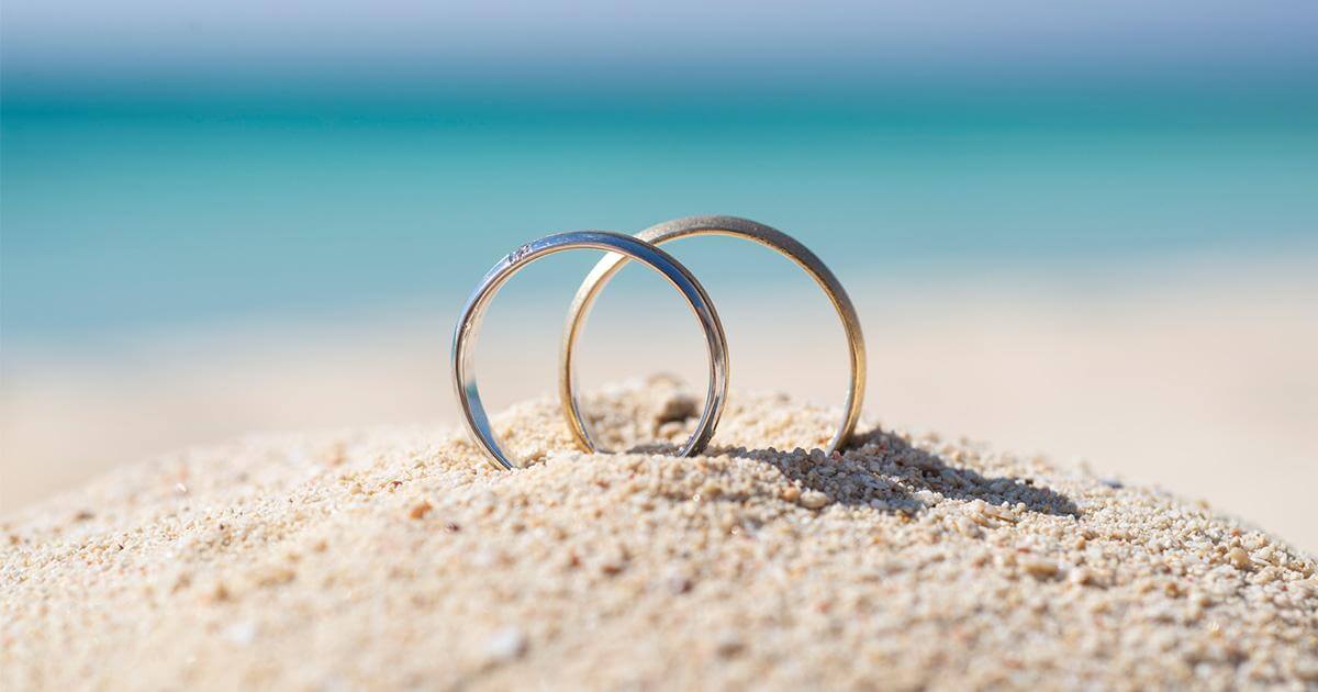 Hagamos realidad tu sueño de boda en la playa.